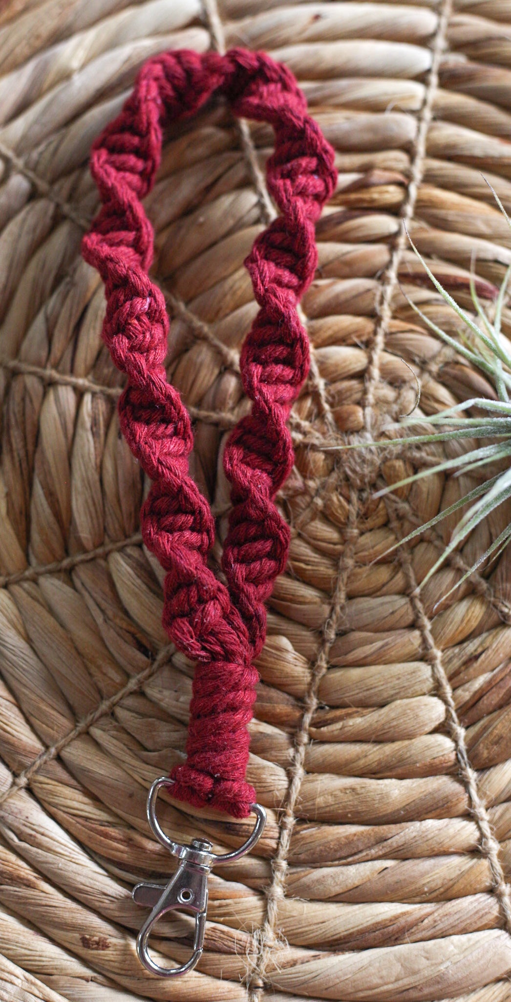 Macrame Wristlet (Twisted)