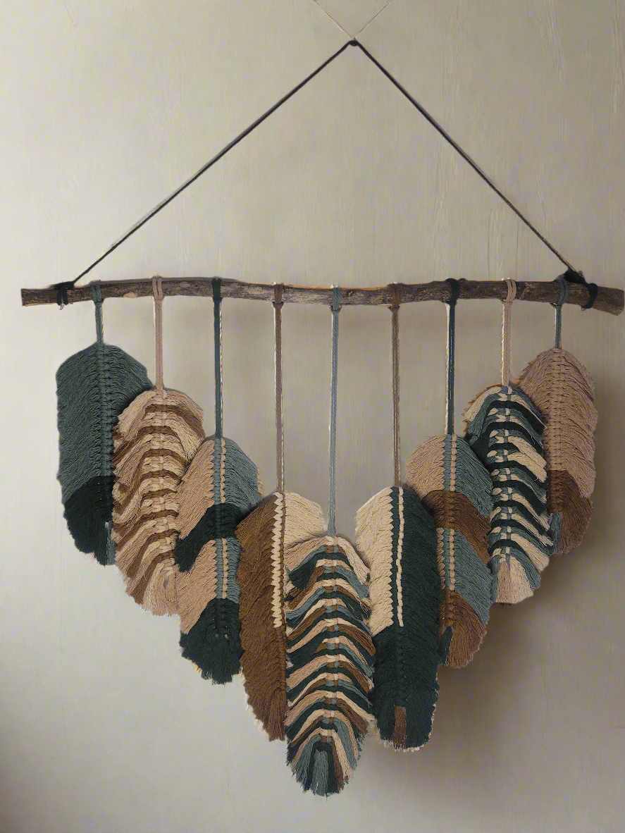 Feather Wallhanger